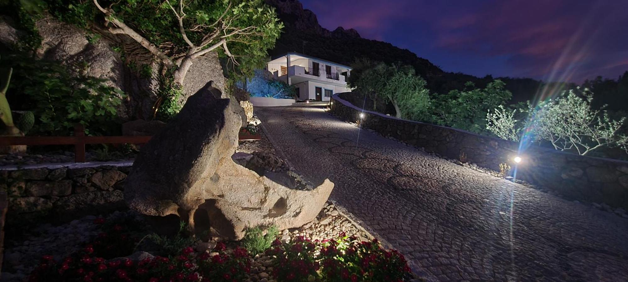 B&B Tiscali Dorgali Exterior photo