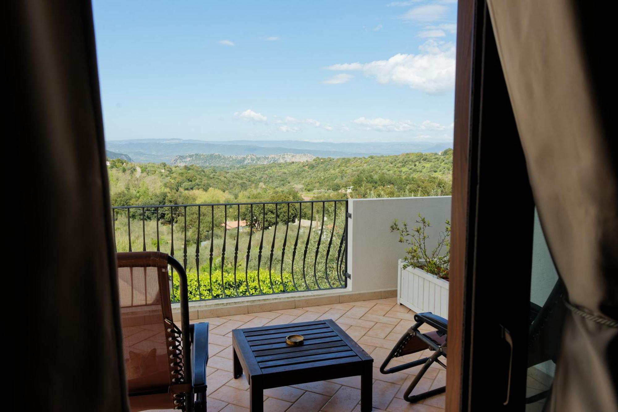 B&B Tiscali Dorgali Exterior photo