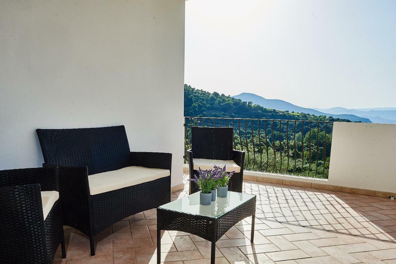 B&B Tiscali Dorgali Exterior photo